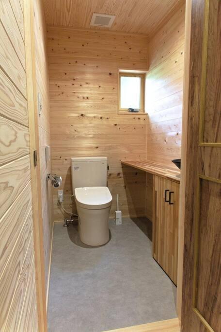 Hinoki No Ie - Cottage With Natural Hot Spring In A Cypress Bathtub Shika Buitenkant foto