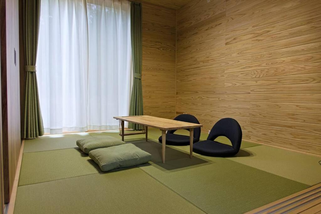 Hinoki No Ie - Cottage With Natural Hot Spring In A Cypress Bathtub Shika Buitenkant foto